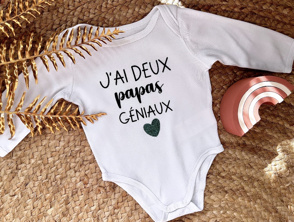 Body personnalisé "J'ai deux papas géniaux ! "